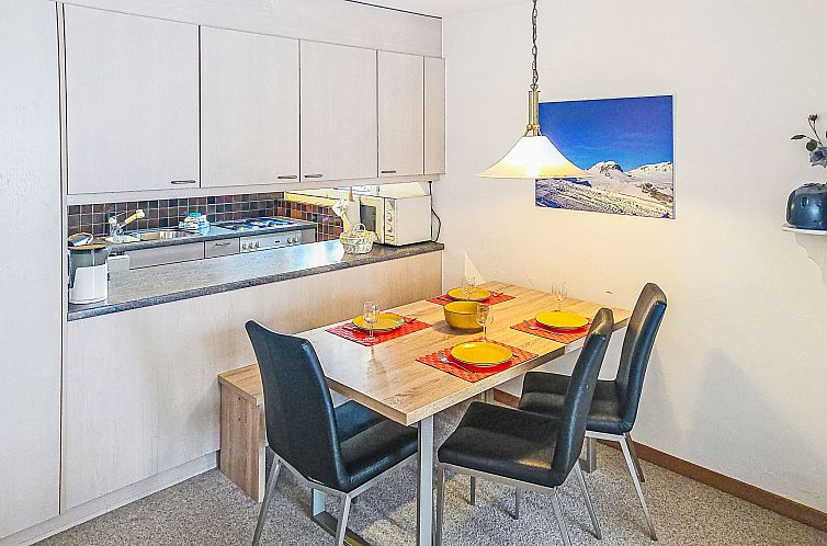 Appartement Curnera 9/4