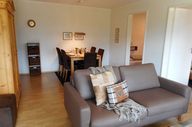 Appartement Pignia 2 / Greulich, (Laax Dorf). 3 Zimmerwohnun