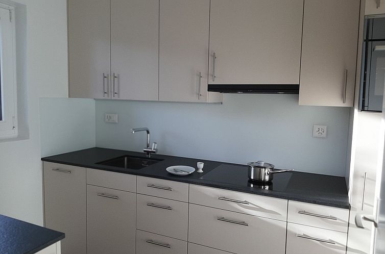 Appartement Pignia 2 / Greulich, (Laax Dorf). 3 Zimmerwohnun