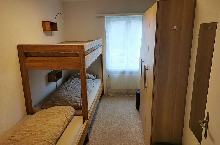 Appartement Pignia 2 / Greulich, (Laax Dorf). 3 Zimmerwohnun