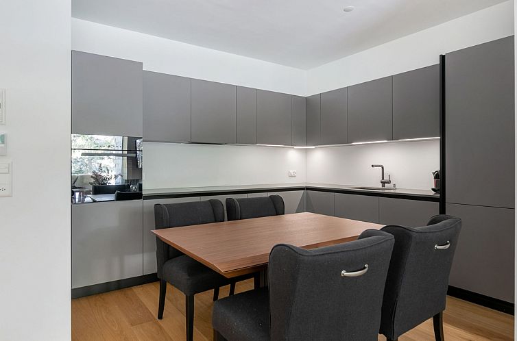 Appartement Alp Resort Ski In/Ski Out, (Laax Murschetg). 4.5