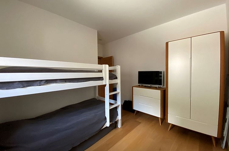 Appartement Alp Resort Ski In/Ski Out, (Laax Murschetg). 4.5