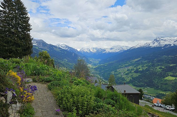 Vakantiehuis Chalet Raggälia, (Pany).