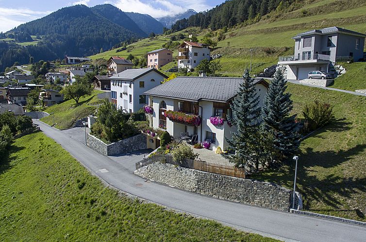 Appartement Chasa Plajet 8B, (Ramosch).