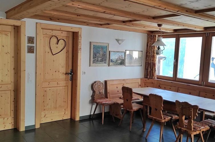 Appartement Chasina Bonavia - unvergessliche Ferien in Sent