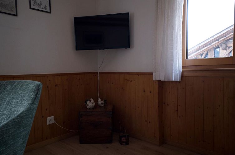Appartement Dachwohnung Plazzetta 23, (Sent).