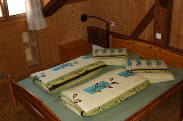 Appartement Dachwohnung Plazzetta 23, (Sent).