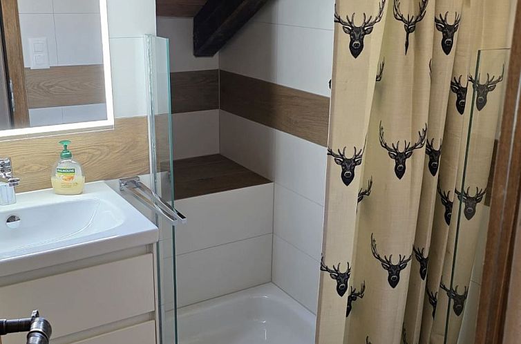 Appartement Archas Sura 194B, (Sent).