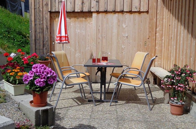Appartement Gün Derungs, Safien-Platz, (Safien Platz).