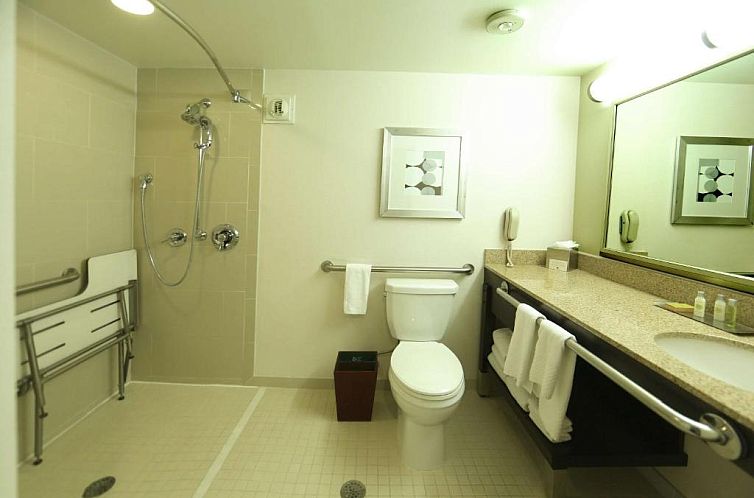 DoubleTree by Hilton Dearborn