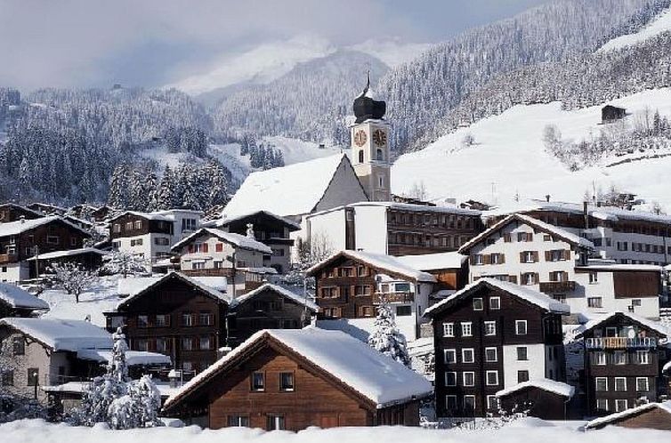 Appartement moderne, komfortable Dachwohnung mit Bergsicht