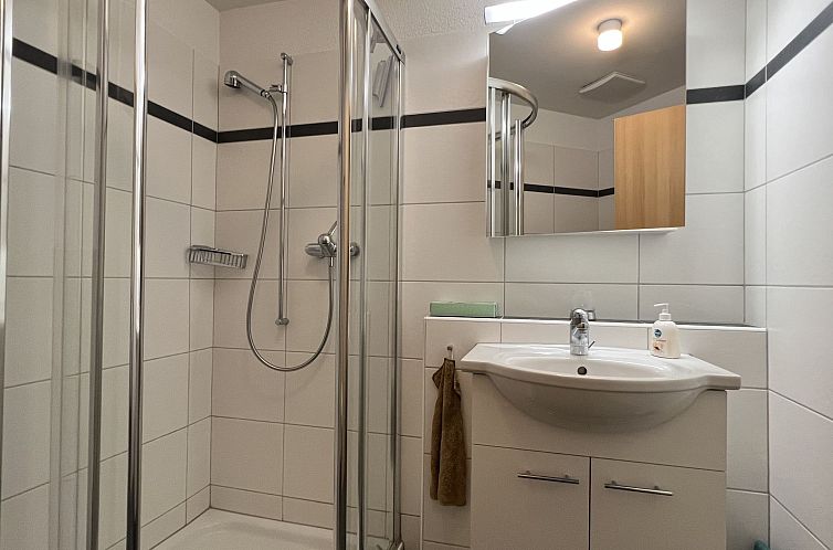 Appartement moderne, komfortable Dachwohnung mit Bergsicht