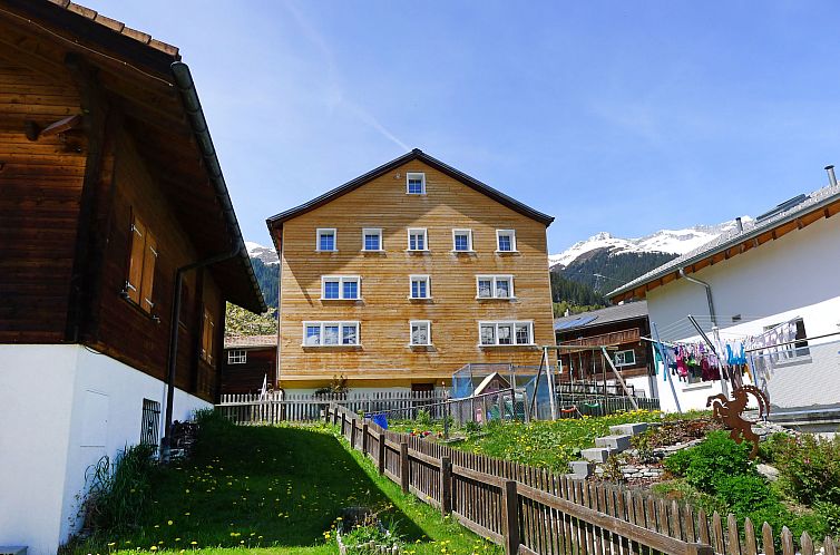 Guest house 1825612 - Apartment Under Gräub / Grisons - Appartement Feu de Joie