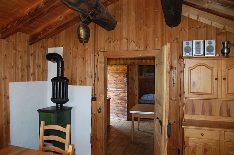 Appartement Maiensäss Casaritsch, (Urmein).