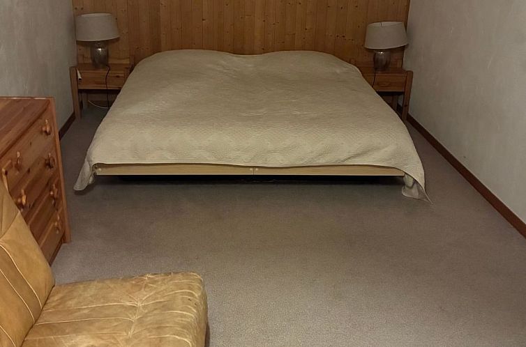 Appartement Caziela 49, (Oberurmein),