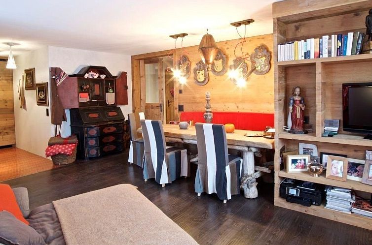 Appartement CHESA LA POST