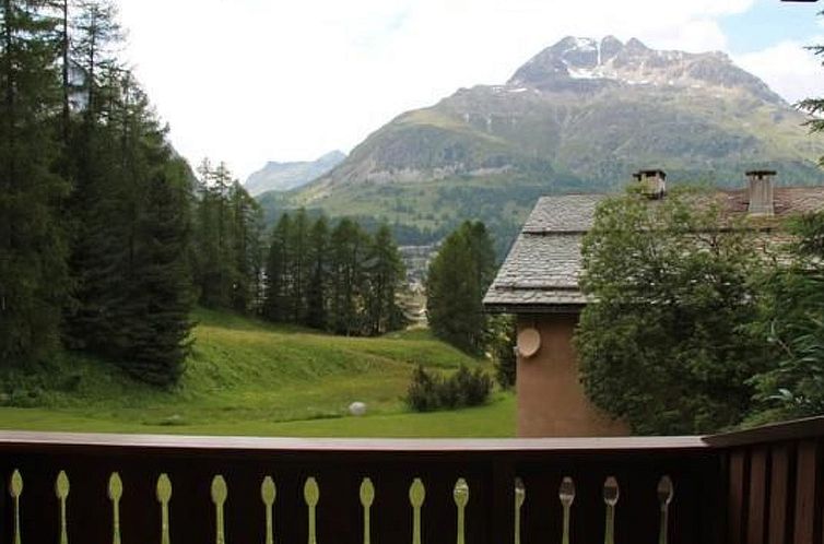 Appartement Chesa Sella C5, Triaca