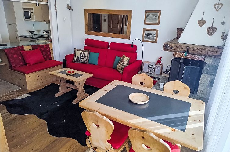 Appartement Chesa Sella C5, Triaca