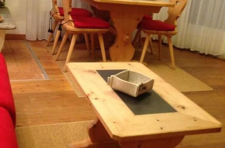 Appartement Chesa Sella C5, Triaca