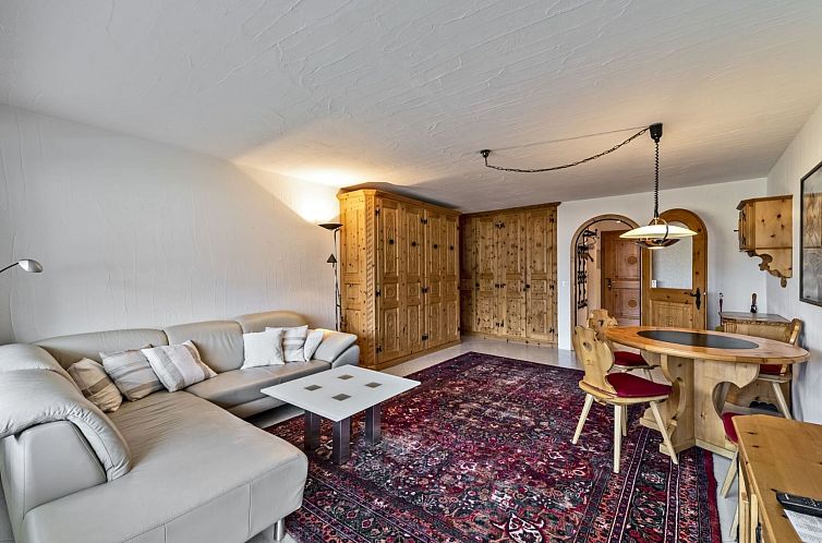 Appartement Wohnung "Chesa Guardaval 10"