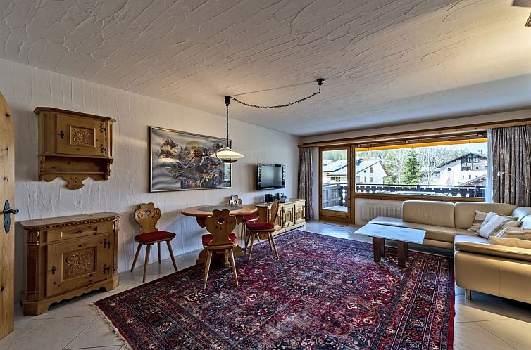 Appartement Wohnung "Chesa Guardaval 10"