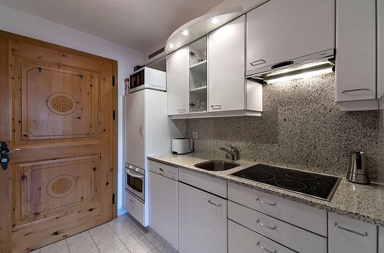 Appartement Wohnung "Chesa Guardaval 10"