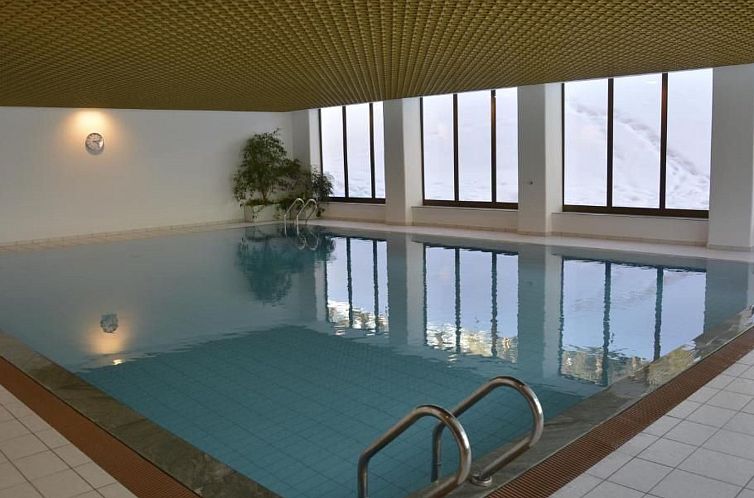 Appartement Wohnung "Chesa Guardaval 10"