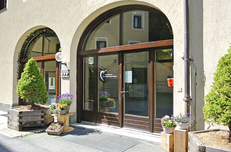 Guest house 1826842 - Apartment Under Gräub / Grisons - Appartement Residenza Chesa Margun 47-2