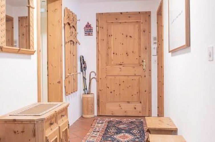 Appartement Chesa Curtin 2