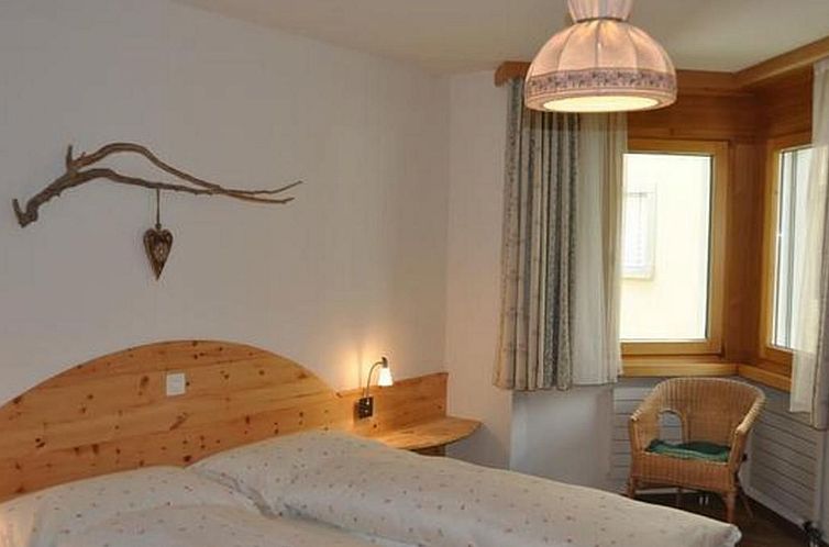Appartement Chesa Semnadur H5