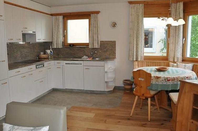 Appartement Chesa Semnadur H5