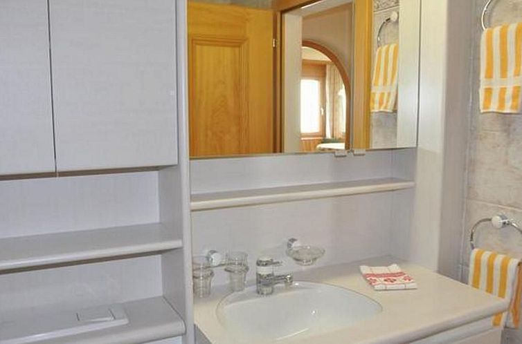 Appartement Chesa Semnadur H5