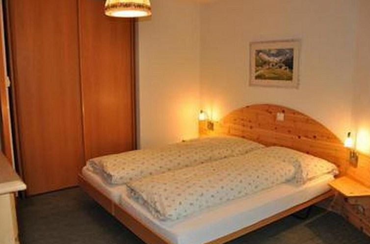 Appartement Chesa Sunasain V8