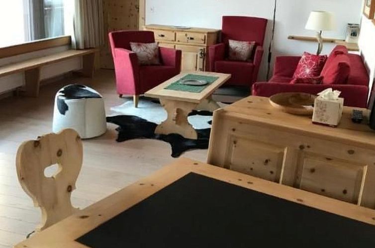 Appartement Chesa Arnica 3