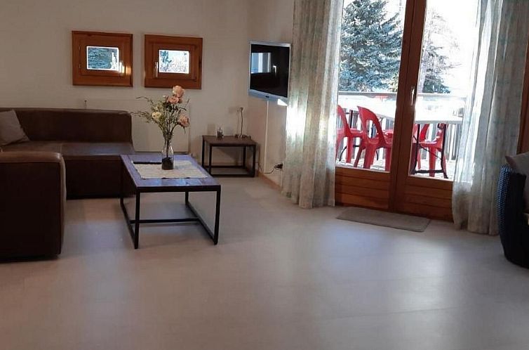 Appartement Chesa Polaschin  E