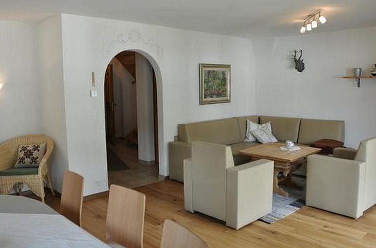 Appartement Chesa Semnadur H8