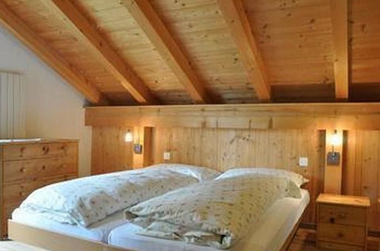 Appartement Chesa Semnadur H8