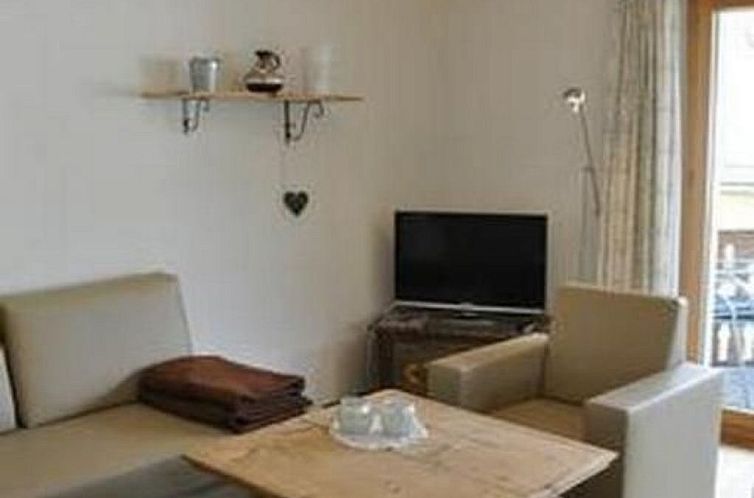 Appartement Chesa Semnadur H8