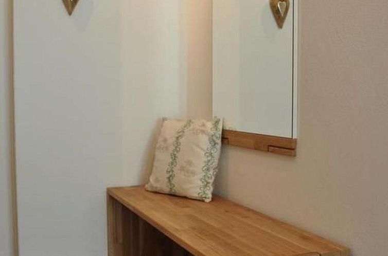 Appartement Chesa Semnadur H2