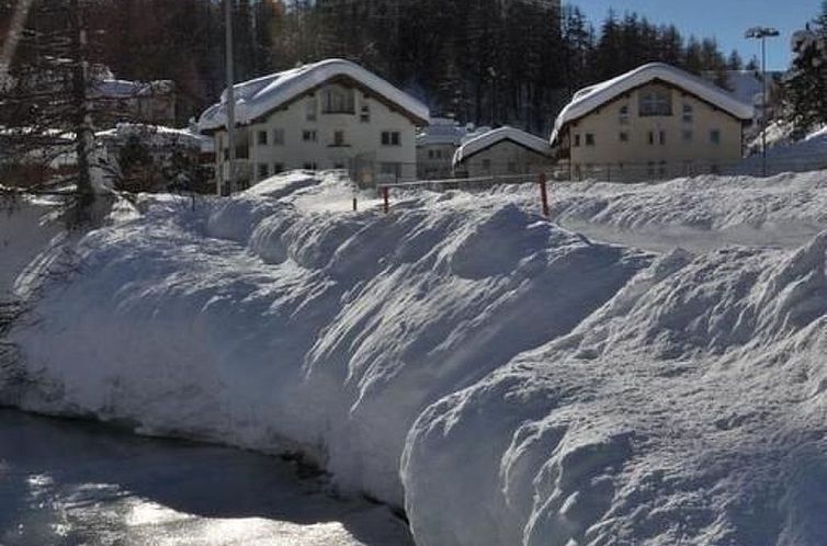 Appartement Chesa Semnadur H2