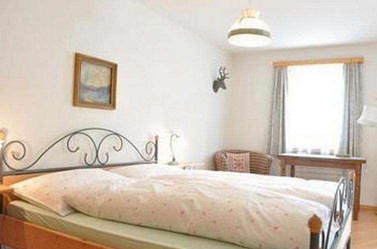 Appartement Chesa Sunasain V7