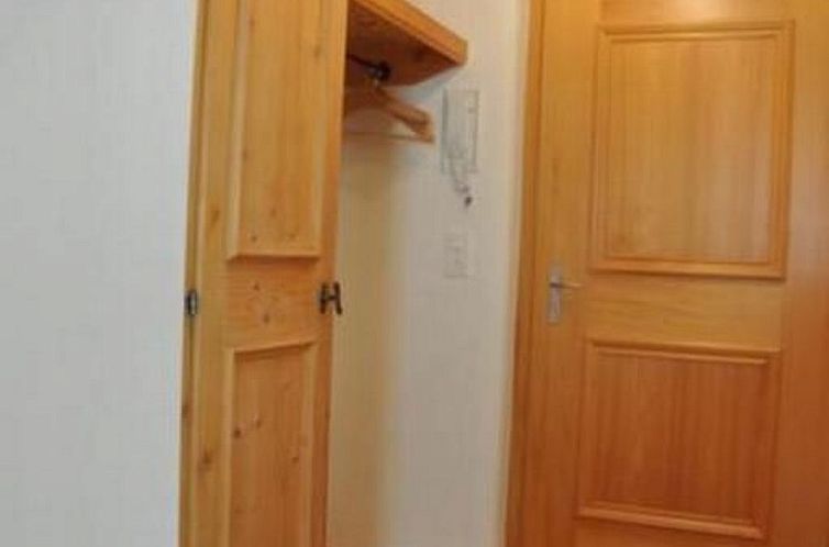 Appartement Chesa Sunasain V7
