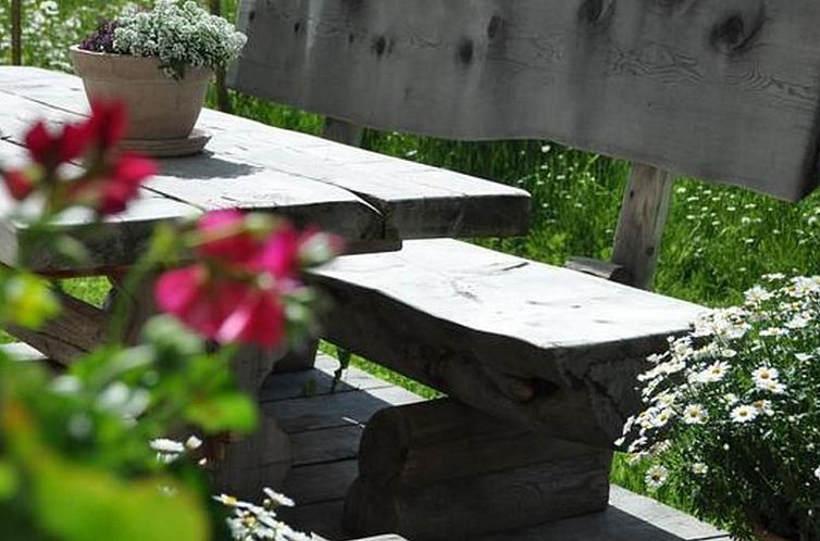 Appartement Chesa Sunasain V7