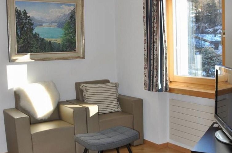 Appartement Chesa Sunasain V5