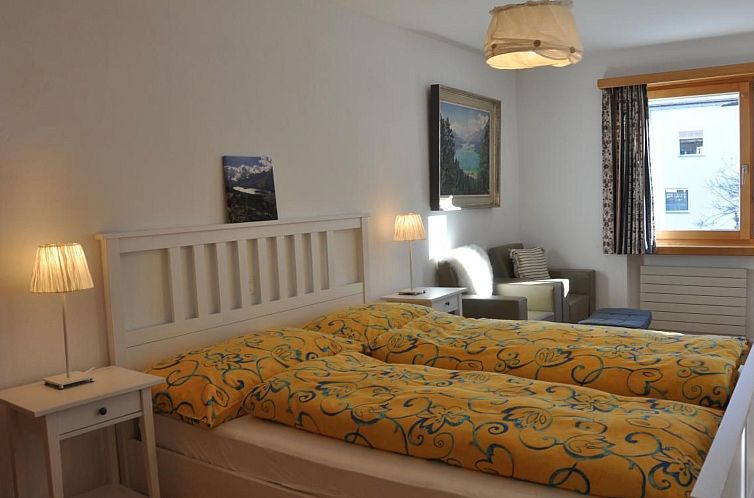 Appartement Chesa Sunasain V5