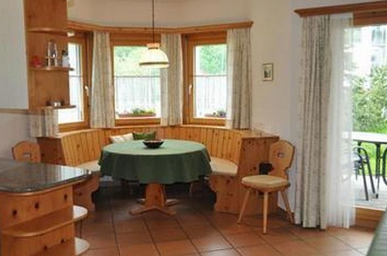 Appartement Chesa Sunasain V3