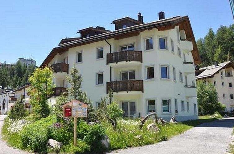 Appartement Chesa Sunasain V3
