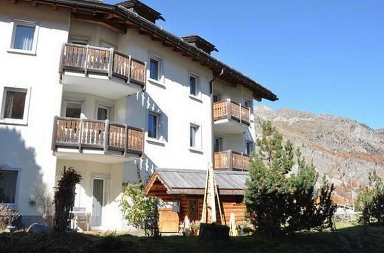 Appartement Chesa Sunasain V3