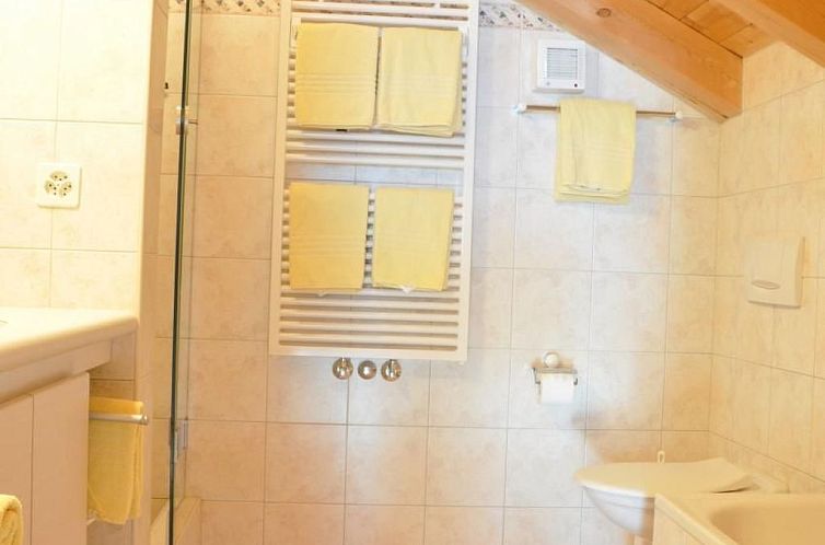 Appartement Chesa Sunasain V11