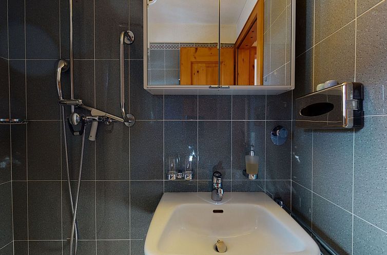 Appartement Chesa Tscheppa 2